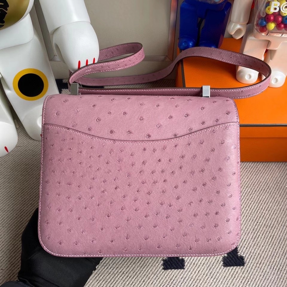 Hermès(爱马仕)Constance 24cm Ostrich kk鸵鸟 薰衣草紫 银扣 顶级手缝 定制-拉尔森鳄鱼皮具定制 - 爱马仕包包官网 Hermès(爱马仕)Constance 24cm Ostrich kk鸵鸟 薰衣草紫 银扣 顶级手缝 定制