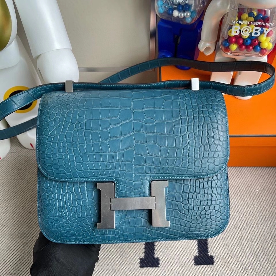 Hermès（爱马仕）Constance 24cm Alligator matt 雾面鳄鱼 鸭子蓝  银扣 顶级手缝 定制
