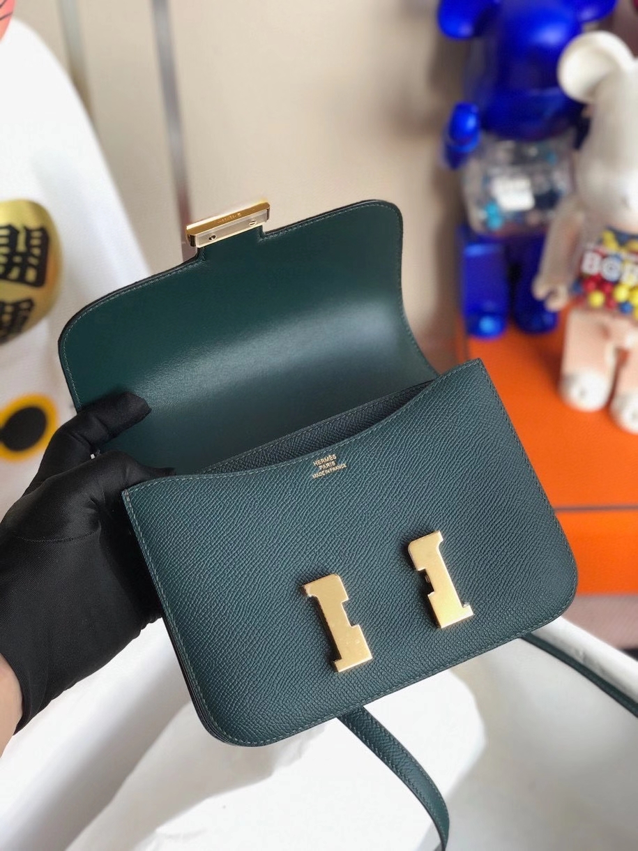 Hermès(爱马仕)Constance 18cm Epsom 原厂掌纹皮 6o 柏树绿 金扣 顶级手缝 定制-拉尔森鳄鱼皮具定制 - 爱马仕包包官网 Hermès(爱马仕)Constance 18cm Epsom 原厂掌纹皮 6o 柏树绿 金扣 顶级手缝 定制