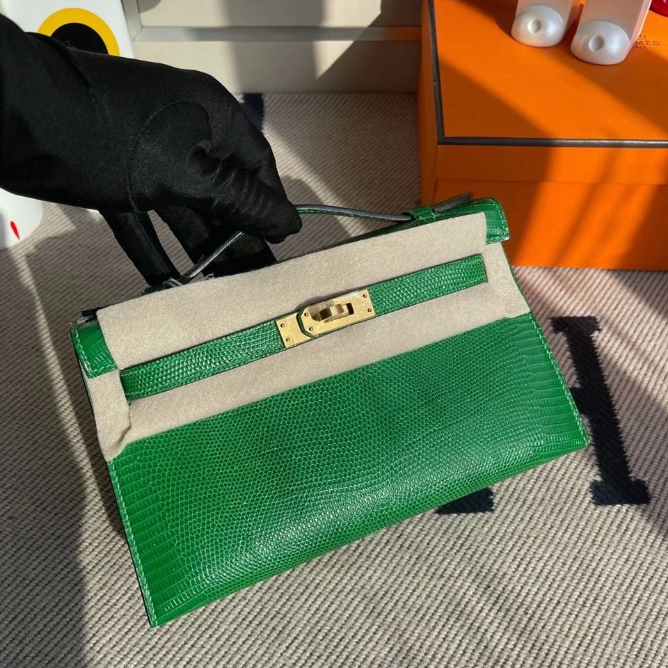 Hermès（爱马仕）Mini kelly pochette 22cm Lizard 进口亮面蜥蜴 1k 竹子绿 Bamboo 拉丝金扣 晚宴包