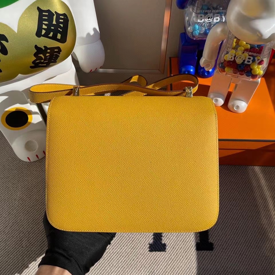 Hermès（爱马仕）Constance 24cm Epsom 原厂掌纹皮 9Ｄ琥珀黄 Amber 金扣