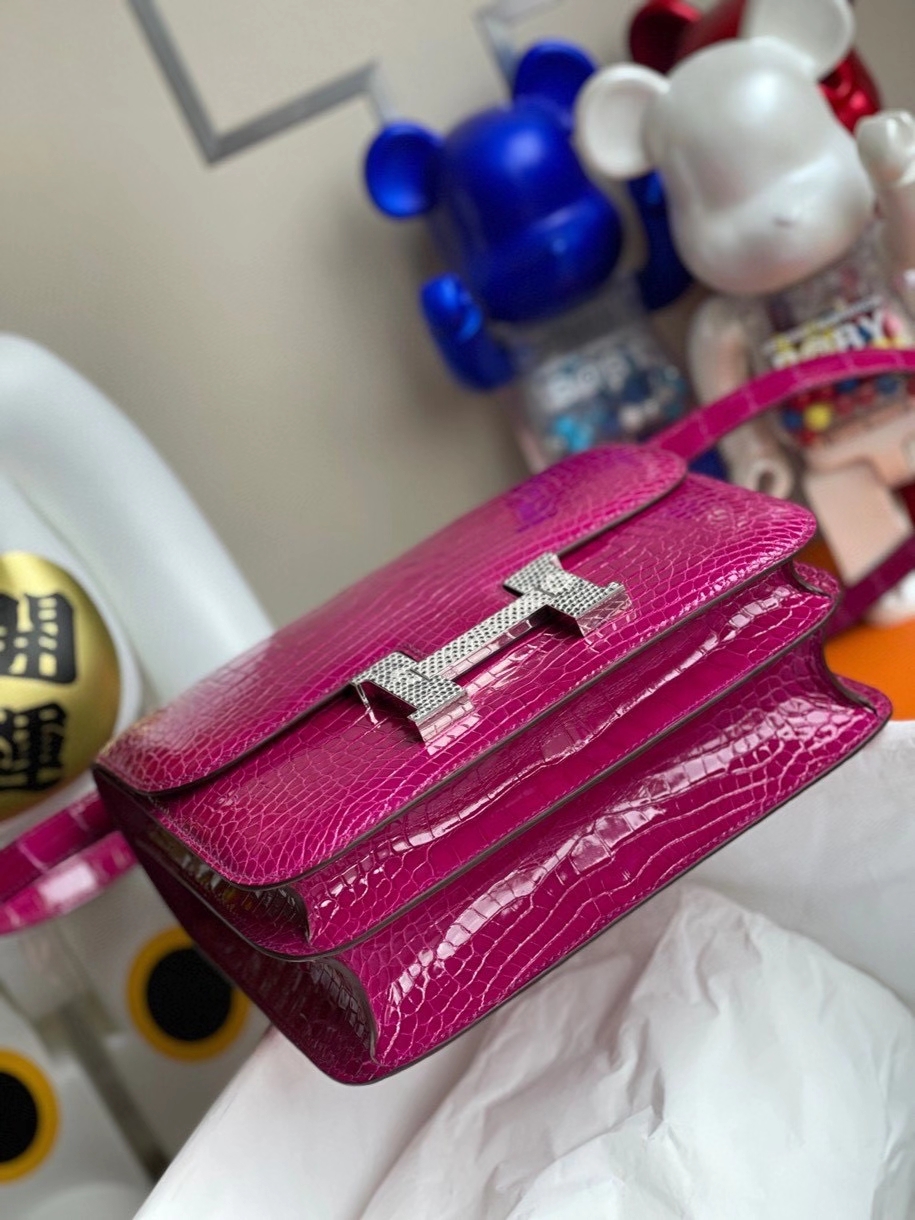 Hermès（爱马仕）Constance 24cm Alligator shiny 亮面鳄鱼J5 天方夜谭粉紫 蜥蜴扣 银扣 顶级手缝 定制