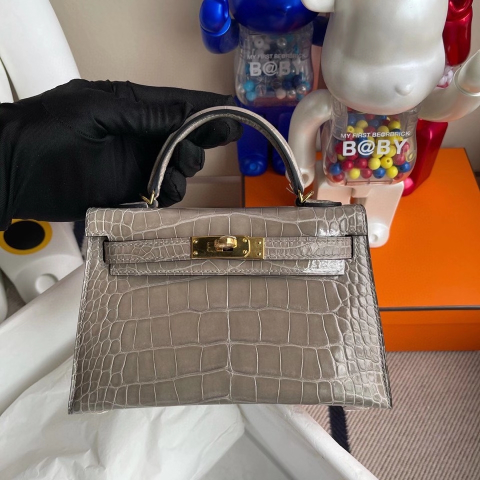 Hermès（爱马仕）Minikelly ll Alligator shiny 亮面鳄鱼 ck81 斑鸠灰 金扣 顶级手缝 现货