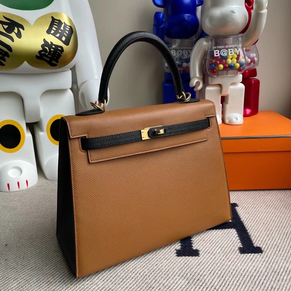 Hermès（爱马仕）kelly 25cm Epsom 原厂掌纹皮  ck37 金棕色Gold 拼ck89 黑色 拉丝金扣 马蹄印 现货