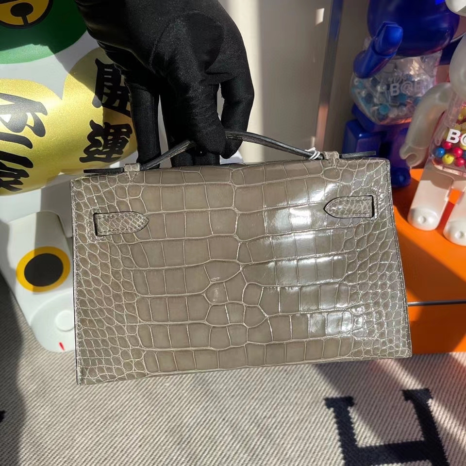 Hermès（爱马仕）Mini kelly pochette 22cm Alligator shiny 亮面鳄鱼 ck81 斑鸠灰 金扣 顶级手缝 晚宴包
