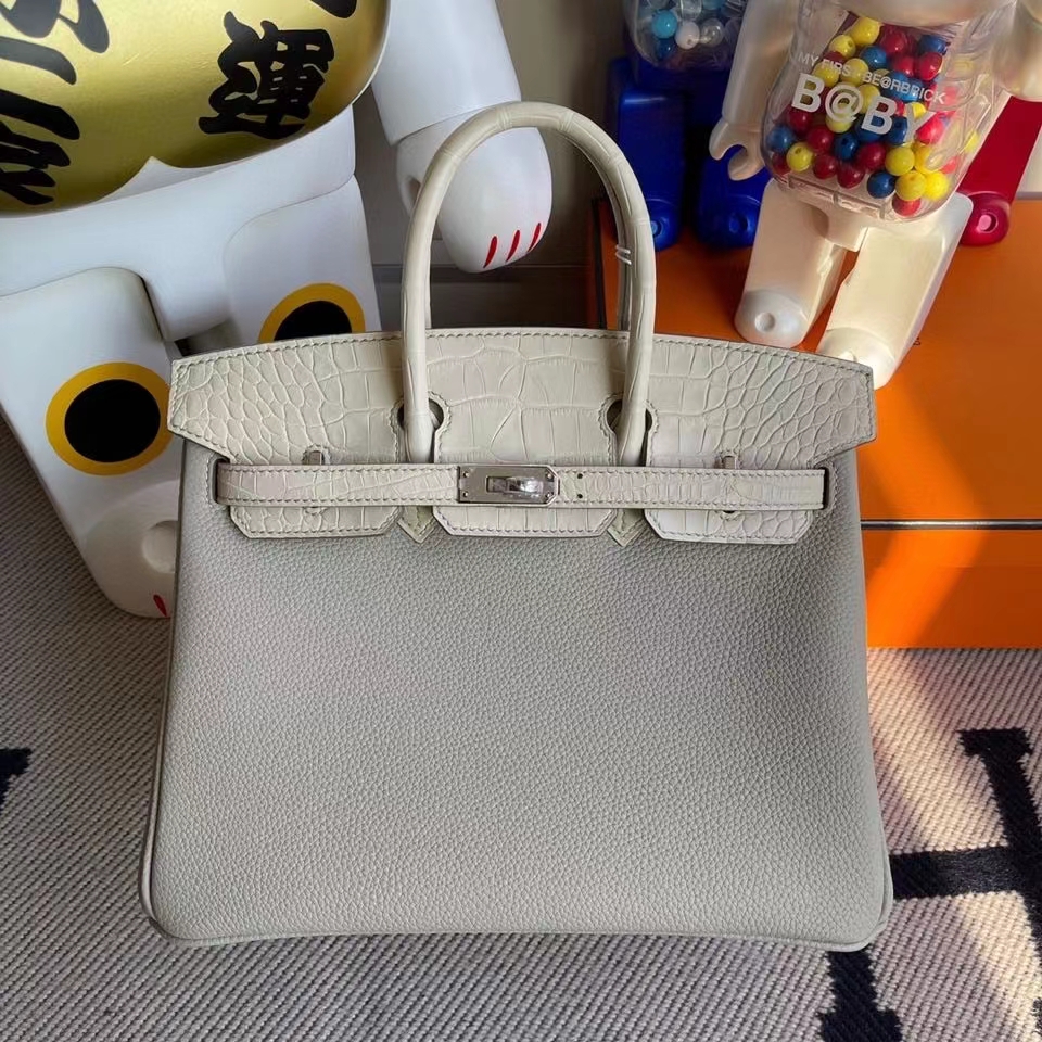 Hermès（爱马仕）Birkin 25cm Touch 系列！ck80 珍珠灰 拼雾面方块奶油白 银扣 顶级手缝