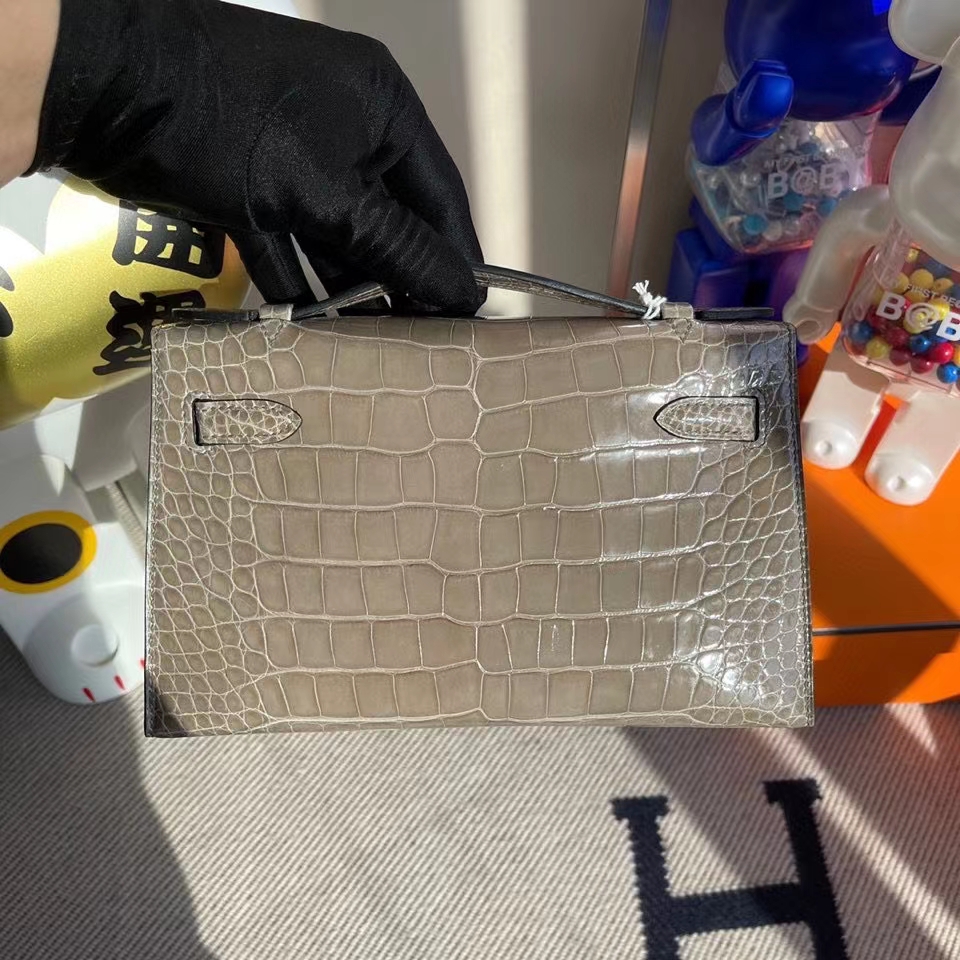 Hermès（爱马仕）Mini kelly pochette 22cm Alligator shiny 亮面鳄鱼 ck81 斑鸠灰 银扣 顶级手缝 晚宴包