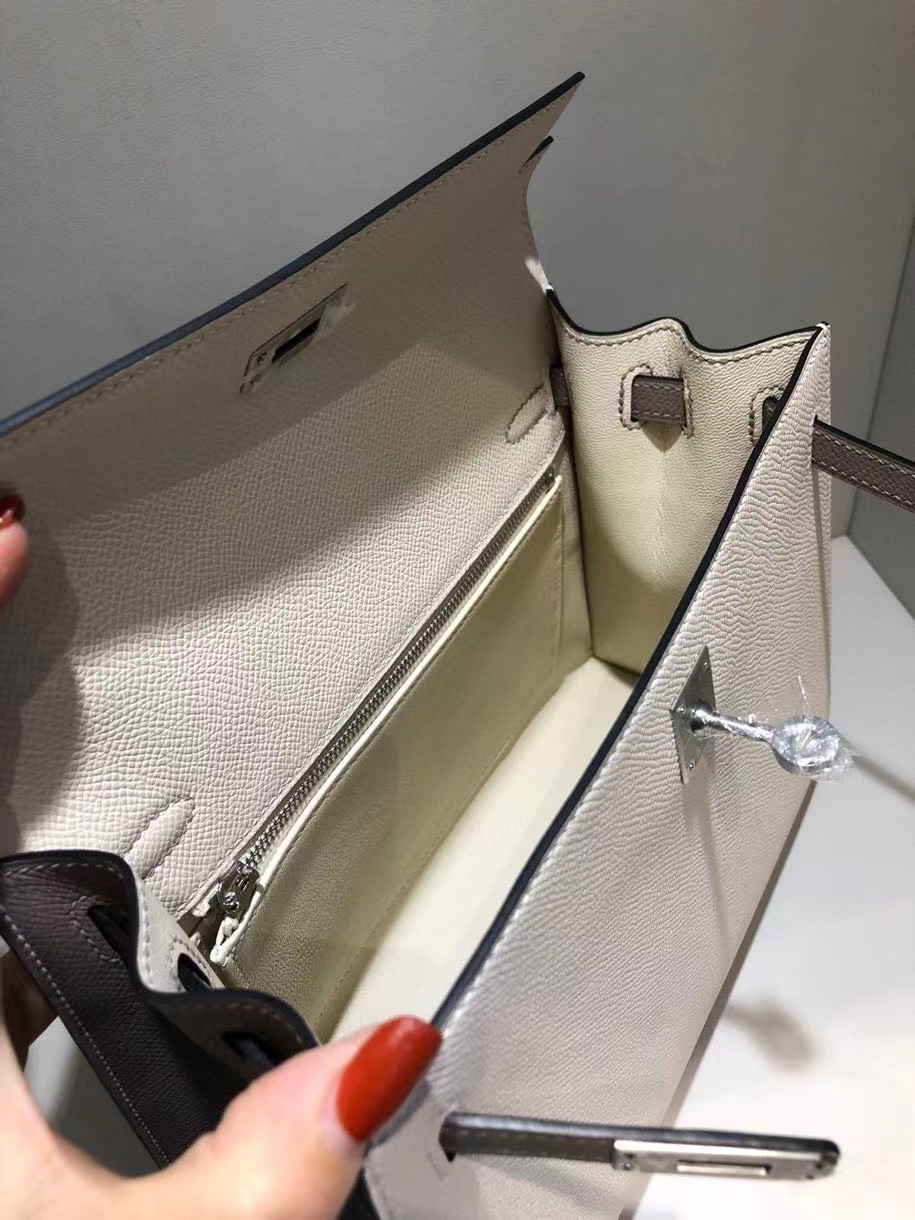 Hermès（爱马仕）Kelly 25cm Epsom 原厂掌纹皮 ck10 奶昔白Craie  M8 沥青灰 gris ashpite 拉丝银扣