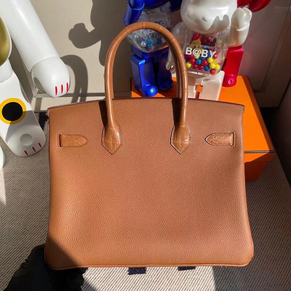 Hermès(爱马仕)Birkin 30cm Touch 系列 金棕色 雾面方块棕色鳄鱼 金扣 顶级手缝 定制-拉尔森鳄鱼皮具定制 - 爱马仕包包官网 Hermès(爱马仕)Birkin 30cm Touch 系列 金棕色 雾面方块棕色鳄鱼 金扣 顶级手缝 定制