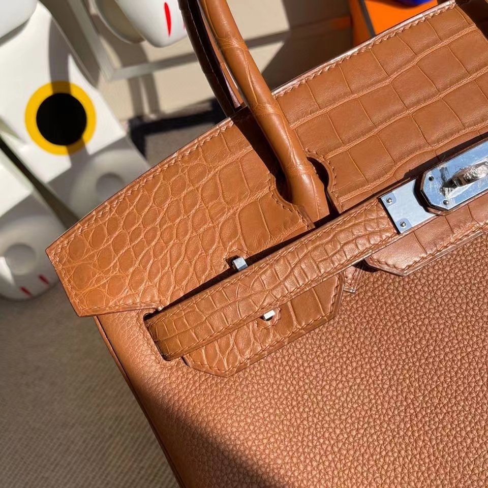 Hermès(爱马仕)Birkin 30cm Touch 系列 金棕色 雾面方块棕色鳄鱼 银扣 顶级手缝 定制-拉尔森鳄鱼皮具定制 - 爱马仕包包官网 Hermès(爱马仕)Birkin 30cm Touch 系列 金棕色 雾面方块棕色鳄鱼 银扣 顶级手缝 定制
