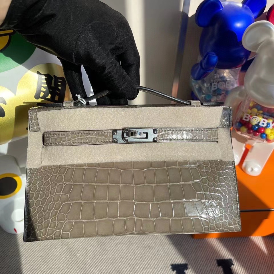 Hermès（爱马仕）Mini kelly pochette 22cm Alligator shiny 亮面鳄鱼 ck81 斑鸠灰 银扣 顶级手缝 晚宴包