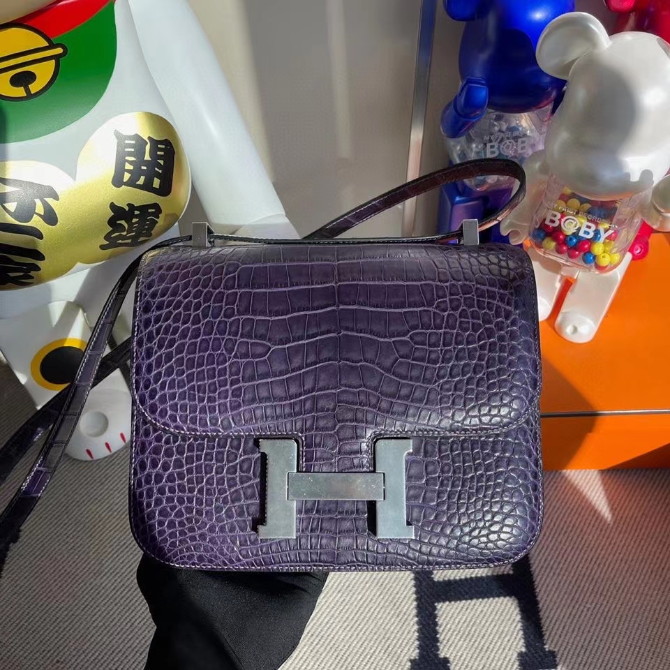 Hermès（爱马仕）Constance 24cm Alligator matt 雾面鳄鱼 葡萄紫 银扣 顶级手缝 定制