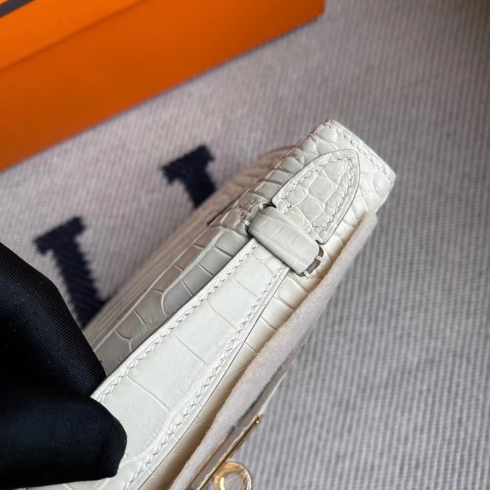 Hermès（爱马仕）Mini kelly pochette 22cm Alligator matt 雾面鳄鱼 8L 奶油白 金扣 Beton 金扣 顶级手缝 手拿包 晚宴包