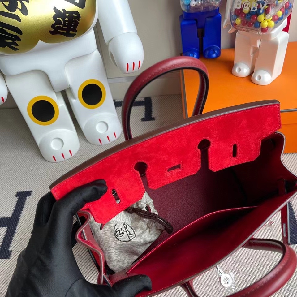 Hermès(爱马仕)Birkin 25cm 麂皮 心红色 拼Box calf 爱马仕红 银扣-拉尔森鳄鱼皮具定制 - 爱马仕包包官网 Hermès(爱马仕)Birkin 25cm 麂皮 心红色 拼Box calf 爱马仕红 银扣