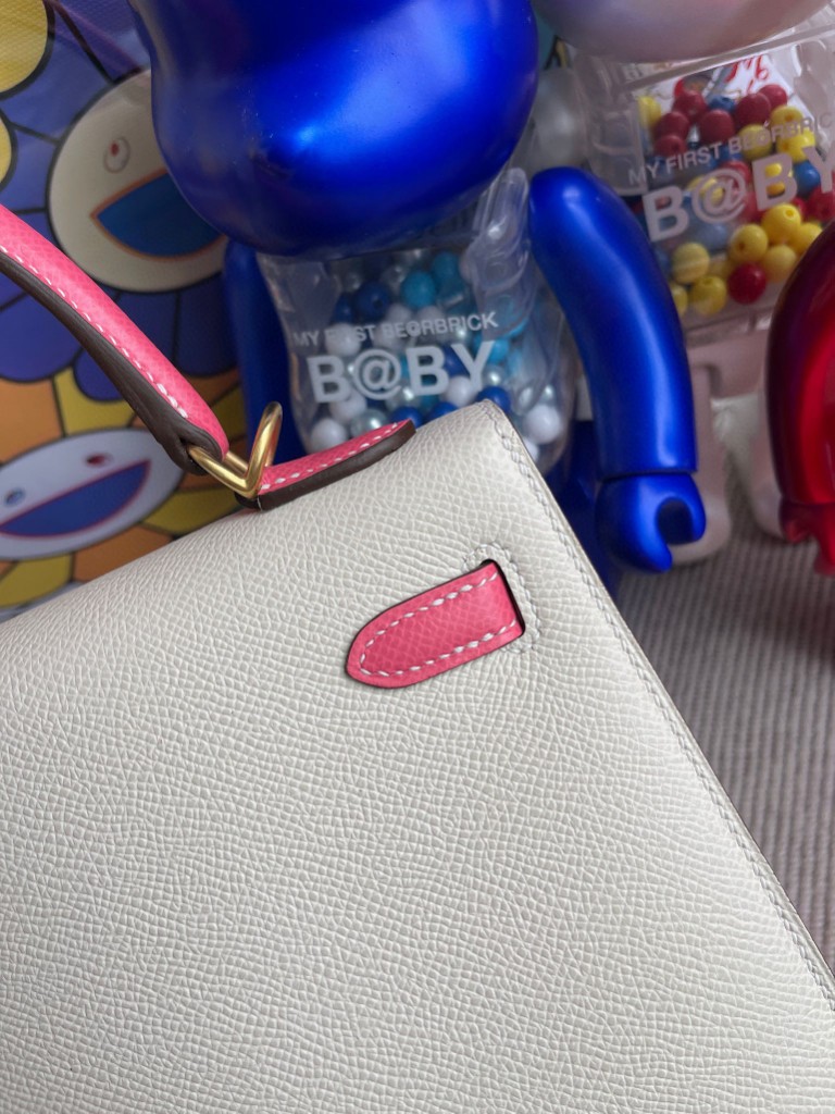 Hermès（爱马仕）Kelly 凯莉包 Epsom 原厂掌纹皮 ck10 奶昔白唇膏粉 磨砂金扣 25cm 马蹄印 顶级手缝