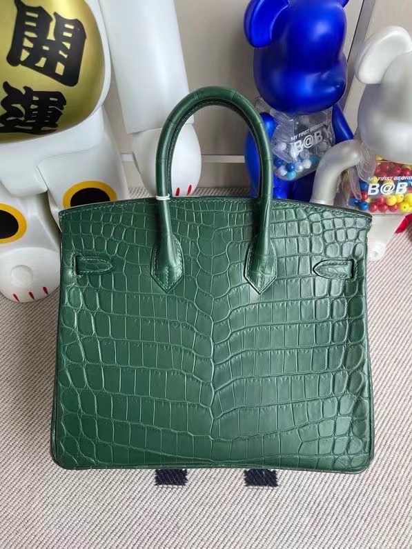 Hermès（爱马仕）Birkin 铂金包 Crocodile matt 雾面鳄鱼 翠绿色 金扣 25cm 顶级手缝