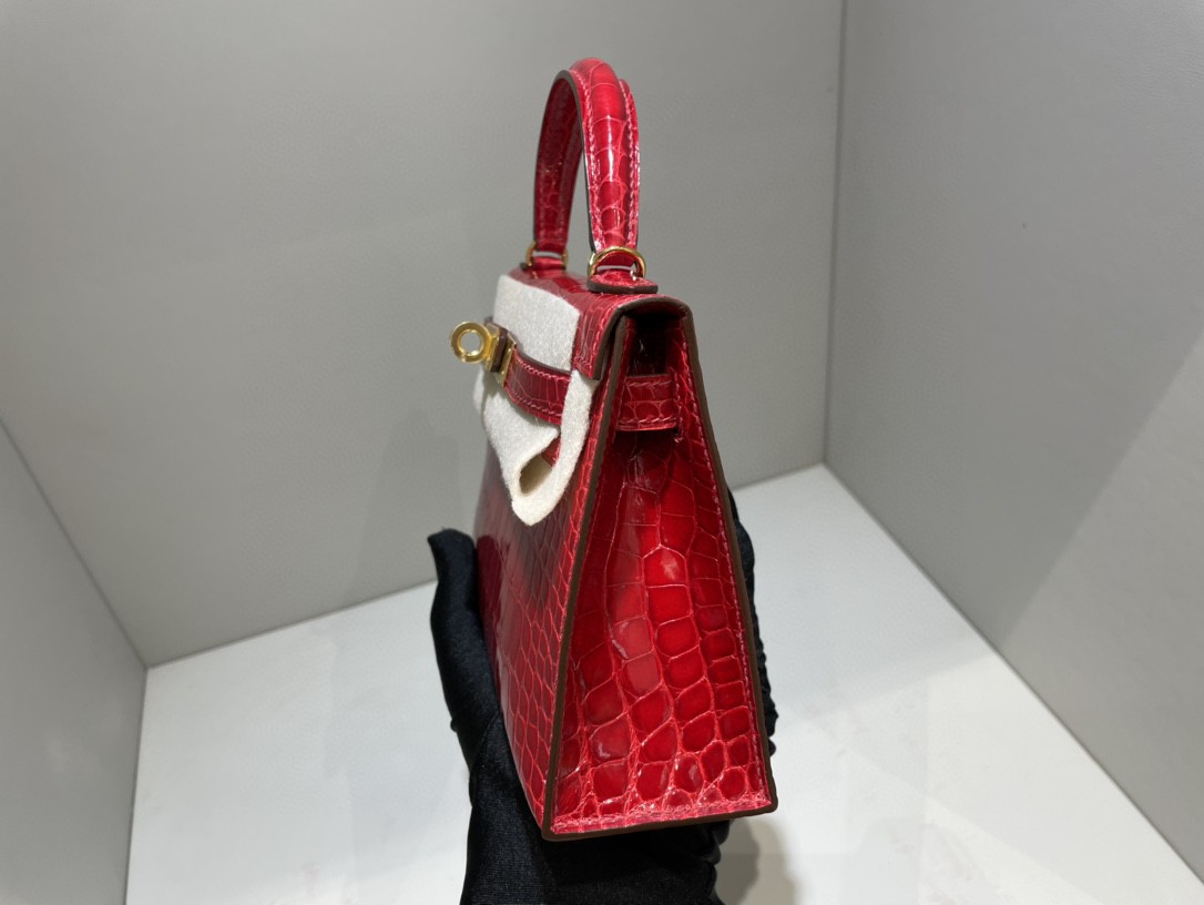 Hermès（爱马仕）Mini kelly ll Alligator  shiny 亮面鳄鱼ck95 法拉利红 Braise 金扣 顶级手缝 现货