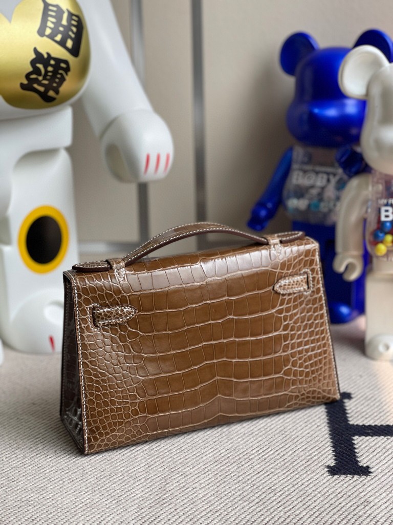 Hermès（爱马仕）Mini kelly pochette Alligator shiny 亮面鳄鱼 烟草色 银扣 22cm