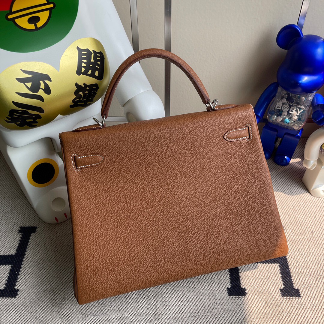 Hermès(爱马仕)Kelly 凯莉包 原厂小牛皮 ck37 金棕色 Gold 银扣 32cm 现货-拉尔森鳄鱼皮具定制 - 爱马仕包包官网 Hermès(爱马仕)Kelly 凯莉包 原厂小牛皮 ck37 金棕色 Gold 银扣 32cm 现货