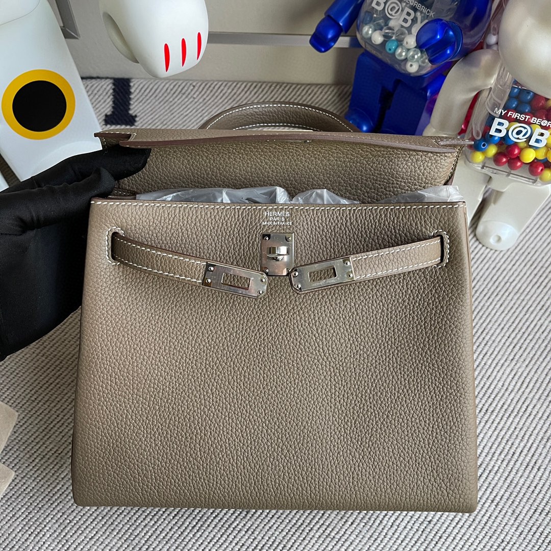 Hermès（爱马仕）Kelly 凯莉包 原厂小牛皮 togo ck18 大象灰 Etoupe 银扣 25cm 顶级手缝 现货