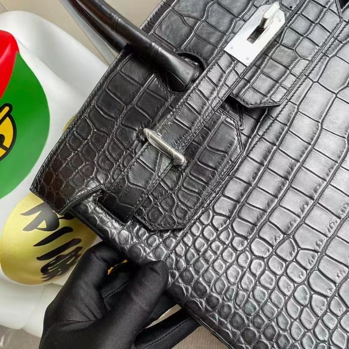 Hermès（爱马仕）Birkin 铂金包 HAC 雾面澳洲湾鳄 ck89 黑色 Noir 银扣 40cm 顶级手缝 难得大皮