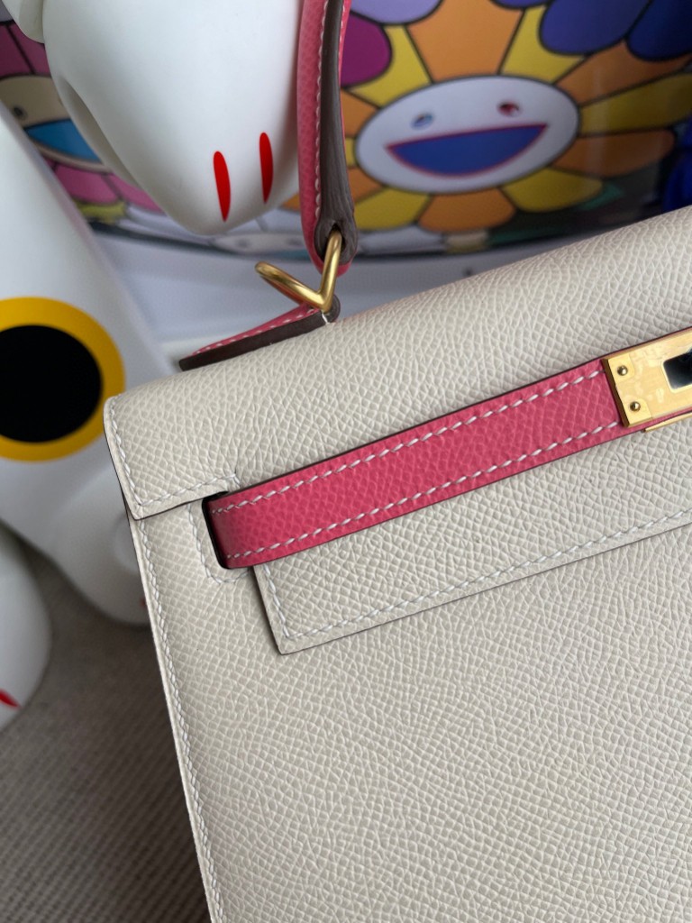 Hermès（爱马仕）Kelly 凯莉包 Epsom 原厂掌纹皮 ck10 奶昔白唇膏粉 磨砂金扣 25cm 马蹄印 顶级手缝