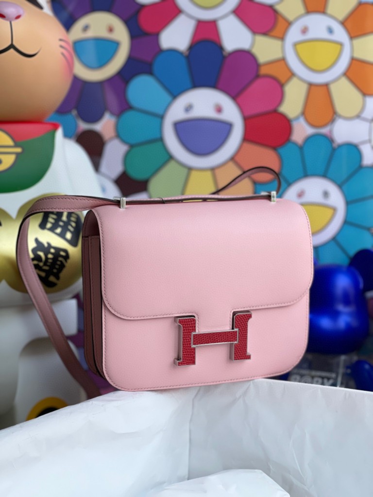 Hermès（爱马仕）Constance 空姐包 Swift 3Q粉 蜥蜴扣 银扣 18cm 顶级手缝 超美