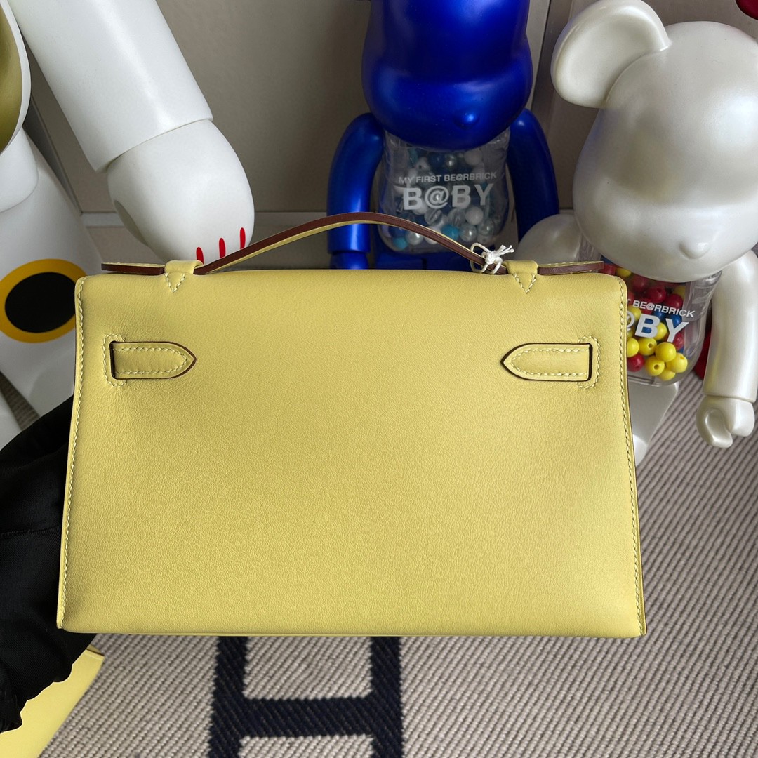 Hermès（爱马仕）最新色 Mini kelly pochette 1Z 小鸡黄 Swift 银扣 22cm