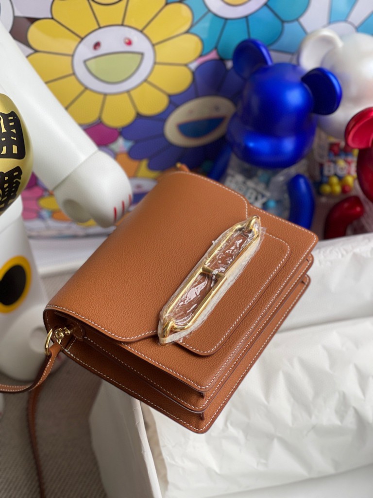 Hermès（爱马仕）Roulis 猪鼻子 Evecolor 金棕色 Gold 金扣 18cm 定制