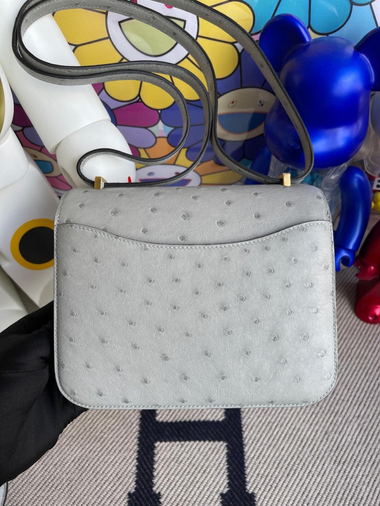 Hermès（爱马仕）Constance 空姐包 Ostrich kk鸵鸟 8U 冰川蓝 Blue glacier 金扣 18cm 顶级手缝