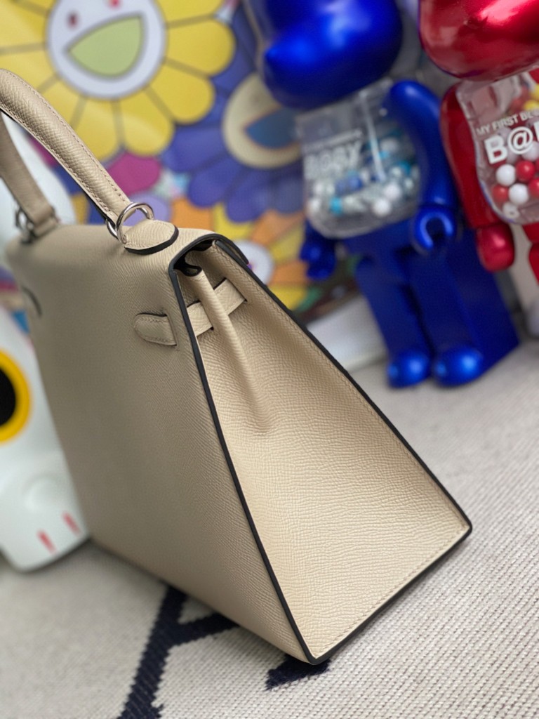 Hermès（爱马仕）Kelly 凯莉包 Epsom 原厂掌纹皮 S2 风衣灰 Trench 银扣 25cm 顶级手缝