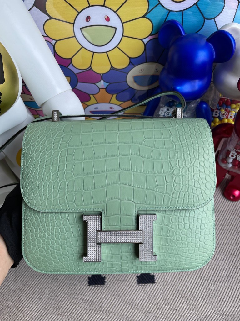 Hermès（爱马仕）Constance 空姐包 Alligator matt 雾面鳄鱼 6U 薄荷绿 钻扣 18cm 顶级手缝