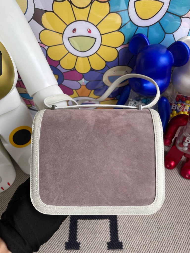 Hermès（爱马仕）Constance 空姐包 麂皮 swift 奶白 银扣 18cm 顶级手缝 定制