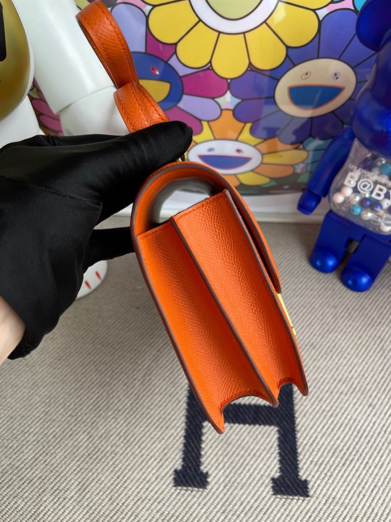 Hermès（爱马仕）Constance 空姐包 Epsom 原厂掌纹皮 93 橙色 Orange 金扣 18cm 顶级手缝