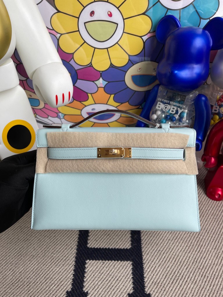 Hermès（爱马仕）Mini kelly pochette Swift T0 雾蓝色 金扣 22cm 手拿包 晚宴包