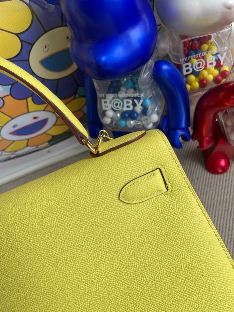 Hermès(爱马仕)Kelly 凯莉包 Epsom 原厂掌纹皮 9R 柠檬黄 Lime 金扣 28cm 顶级手缝-拉尔森鳄鱼皮具定制 - 爱马仕包包官网 Hermès(爱马仕)Kelly 凯莉包 Epsom 原厂掌纹皮 9R 柠檬黄 Lime 金扣 28cm 顶级手缝