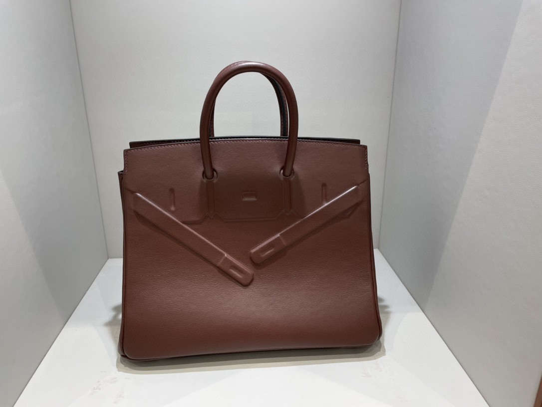 Hermès（爱马仕）Birkin Shadow 幻影 马鞍红 rouge sellier 25cm 凹凸有致的影子设计