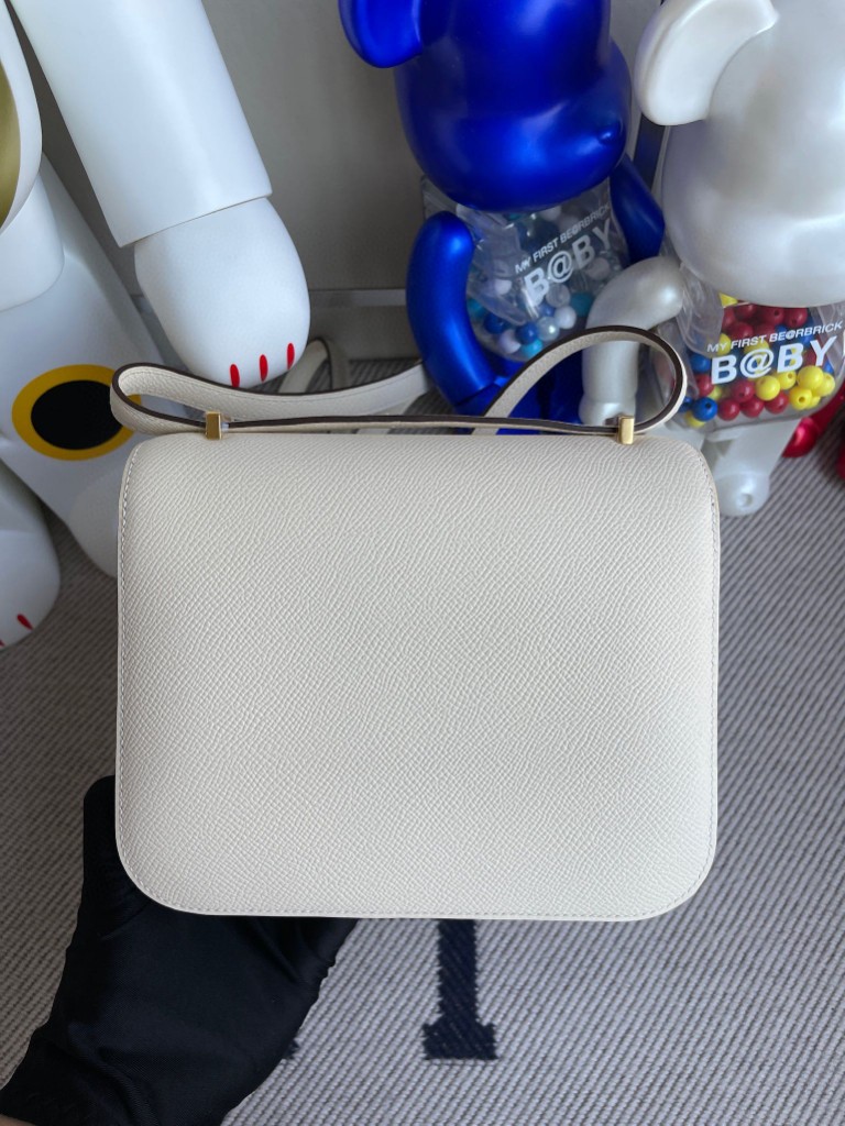 Hermès（爱马仕）Constance 空姐包 Epsom 原厂掌纹皮 I2 奶油白 nata 金扣 18cm 顶级手缝