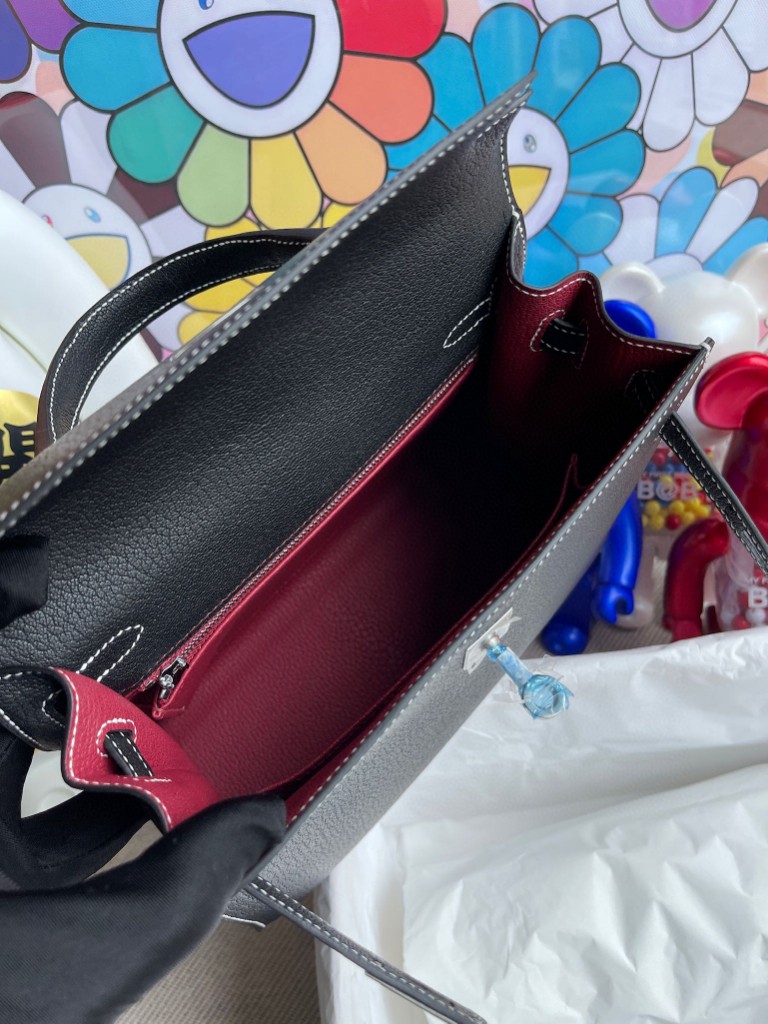 Hermès(爱马仕) Kelly 凯莉包 Chevre 山羊皮 ck89 黑色 内拼 k1 石榴红 白色线 马蹄印 25cm-拉尔森鳄鱼皮具定制 - 爱马仕包包官网 Hermès(爱马仕) Kelly 凯莉包 Chevre 山羊皮 ck89 黑色 内拼 k1 石榴红 白色线 马蹄印 25cm