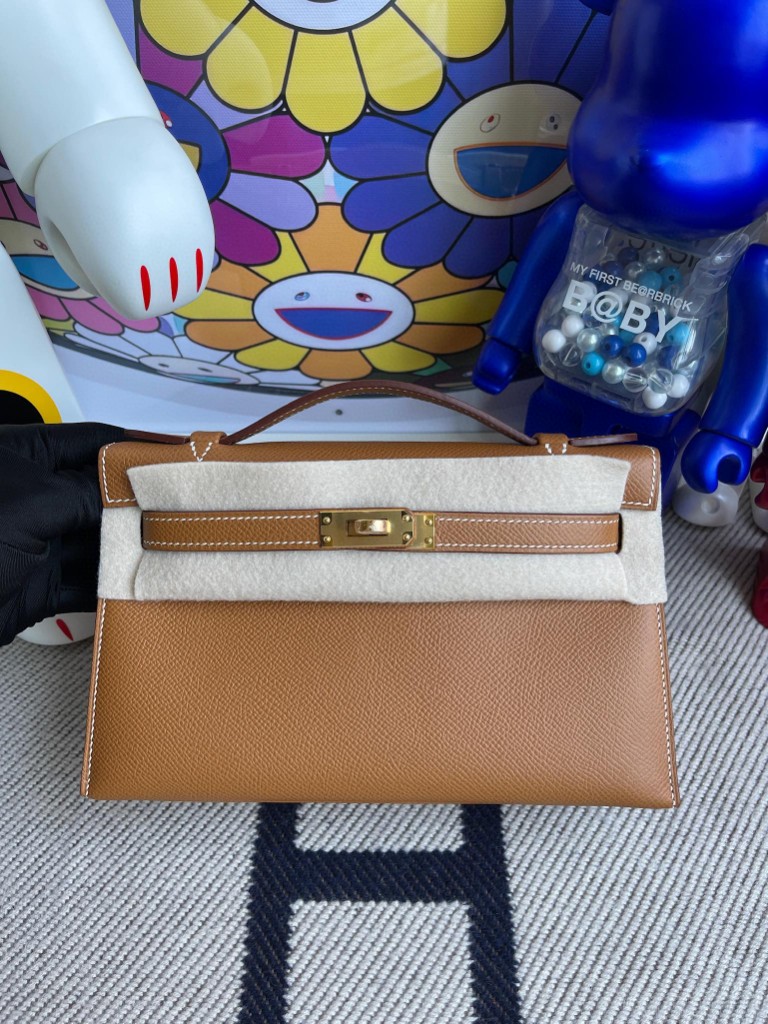 Hermès（爱马仕）Mini kelly pochette Epsom 原厂掌纹皮 ck37 金棕色 Gold 金扣 22cm 手拿包 晚宴包