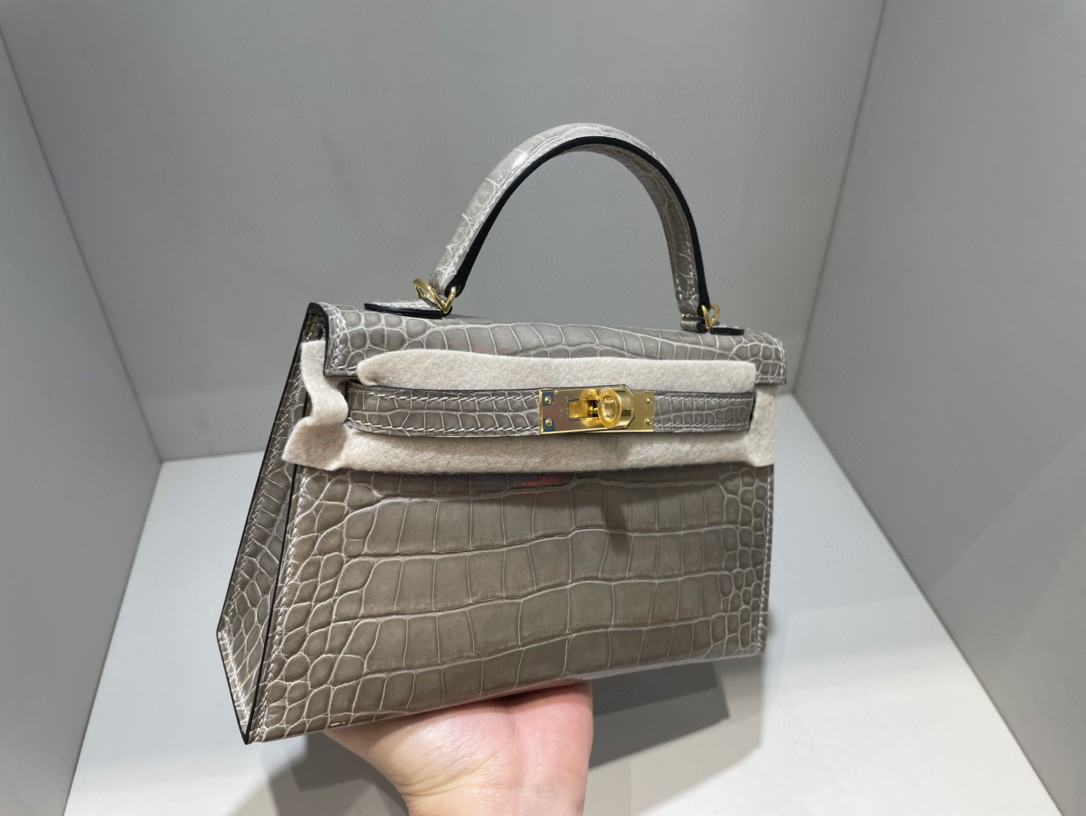 Hermès（爱马仕）Mini kelly ll Alligator shiny 亮面鳄鱼 ck81 斑鸠灰 金扣 顶级手缝 现货