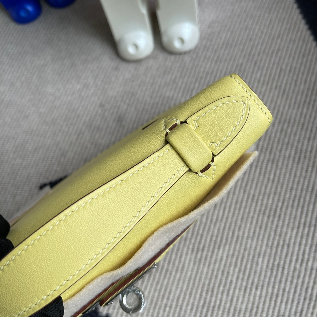 Hermès（爱马仕）最新色 Mini kelly pochette 1Z 小鸡黄 Swift 银扣 22cm