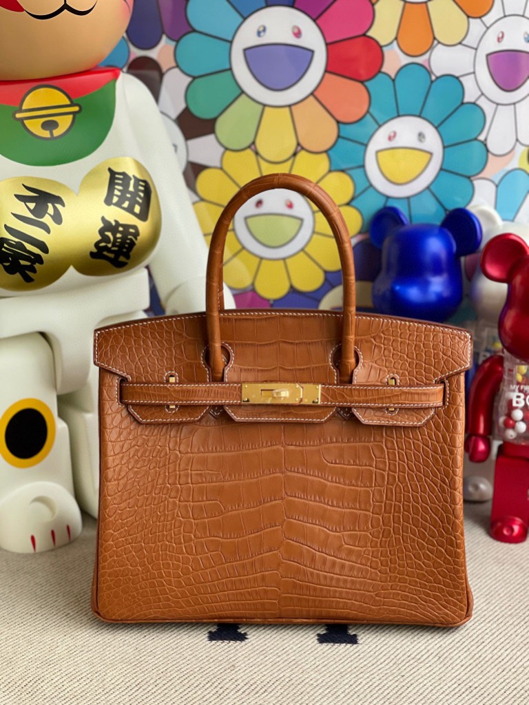 Hermès（爱马仕）Birkin 铂金包 Alligator matt 雾面鳄鱼 马鞍棕色 金扣 30cm 顶级手缝