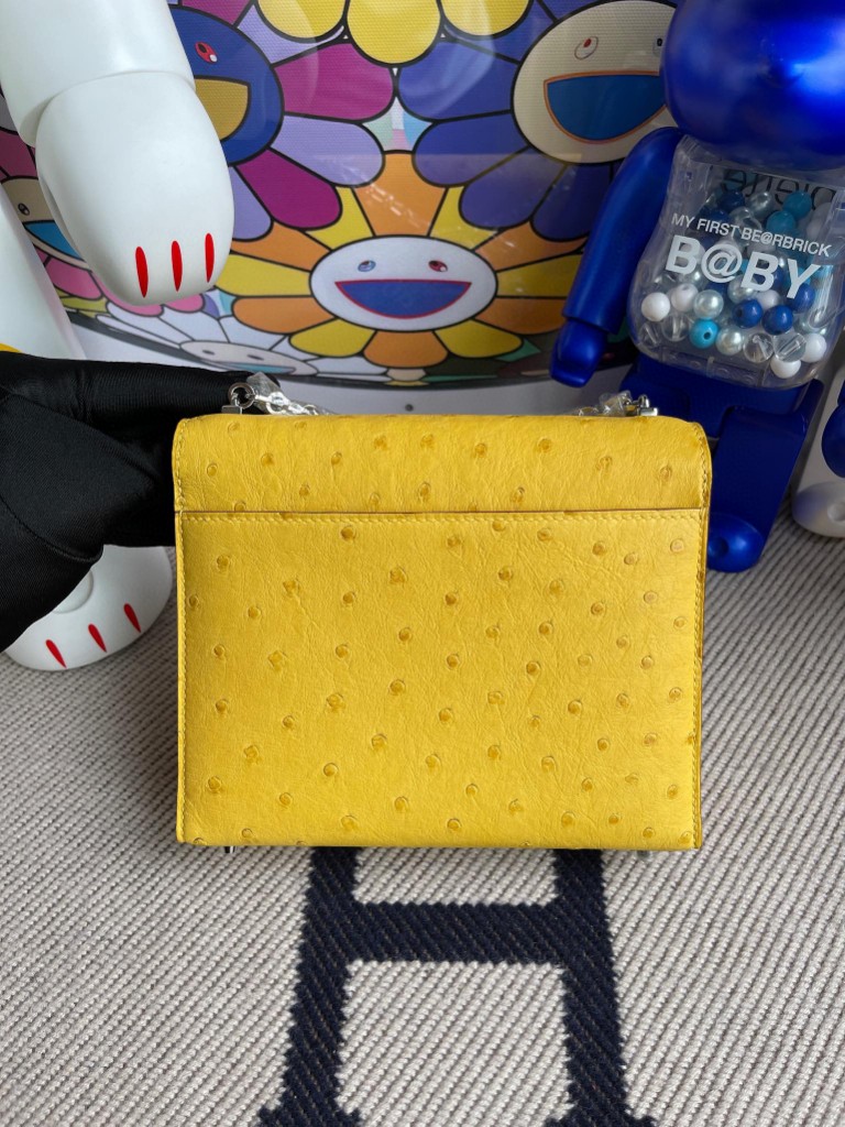 Hermès（爱马仕）Verrou 机枪包 Ostrich kk 鸵鸟 9R 柠檬黄 银扣 17cm 顶级手缝