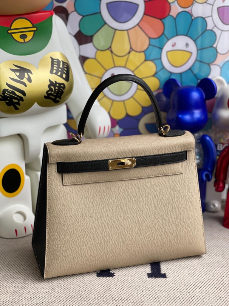 Hermès（爱马仕）Kelly 凯莉包 Epsom 原厂掌纹皮 s2风衣灰 Trench 拼 黑色 Noir 金扣 马蹄印 28cm 顶级手缝