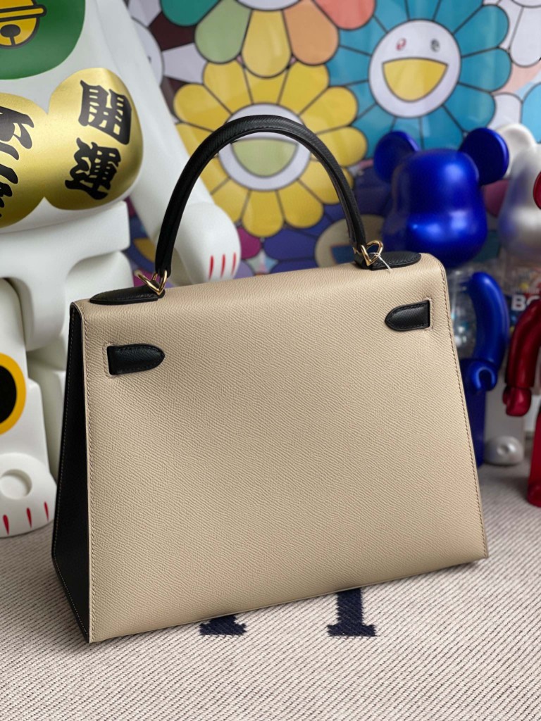 Hermès（爱马仕）Kelly 凯莉包 Epsom 原厂掌纹皮 s2风衣灰 Trench 拼 黑色 Noir 金扣 马蹄印 28cm 顶级手缝