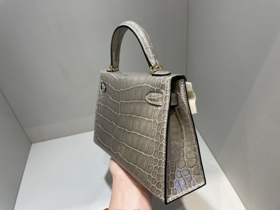Hermès（爱马仕）Mini kelly ll Alligator shiny 亮面鳄鱼 ck81 斑鸠灰 金扣 顶级手缝 现货