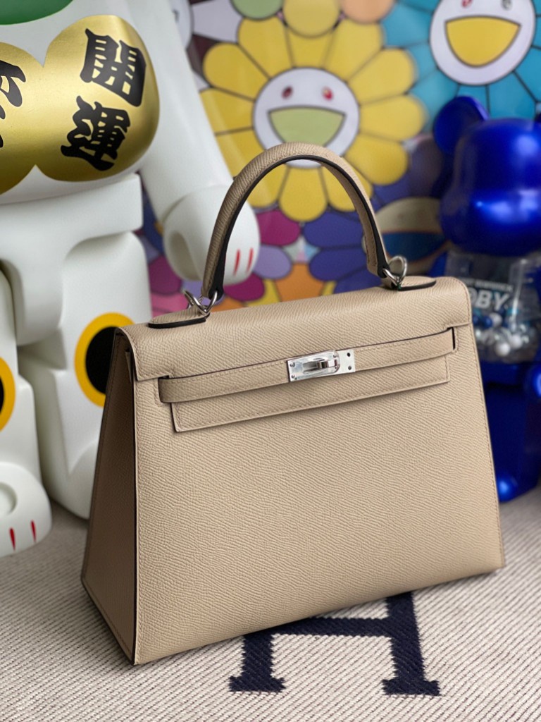 Hermès（爱马仕）Kelly 凯莉包 Epsom 原厂掌纹皮 S2 风衣灰 Trench 银扣 25cm 顶级手缝
