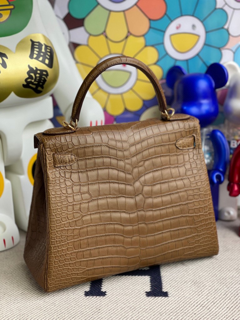 Hermès（爱马仕）Kelly 凯莉包 porosus matt 雾面湾鳄鳄鱼 金棕色 Gold 金扣 28cm 顶级手缝