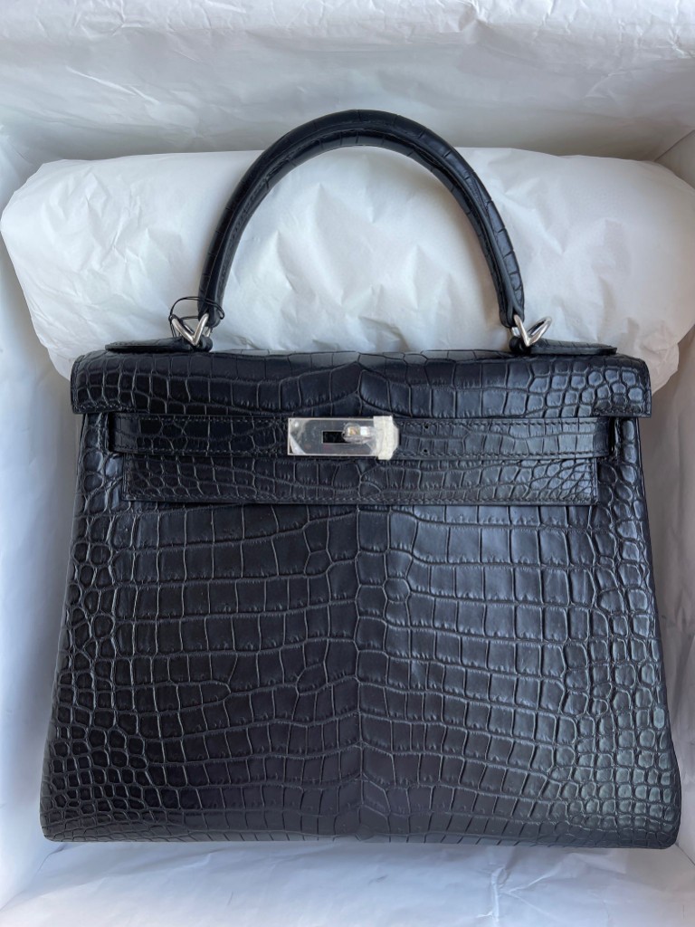 Hermès（爱马仕）Kelly 凯莉包 Porosus matt 雾面鳄鱼 ck89 黑色 Noir 内拼玉兰粉 银扣 28cm